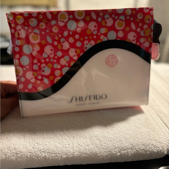Shiseido Ginza Tokyo Vinyl Make-up Bag - Picture 2 of 5